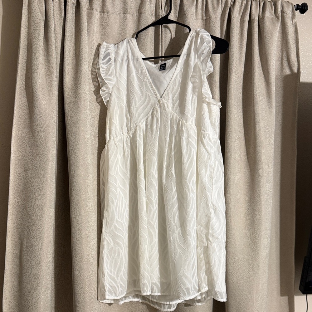 SHEIN White Ruffle Sleeve Dress